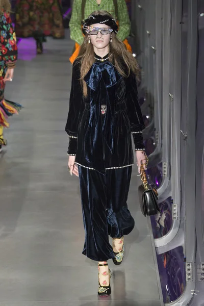 Look 104